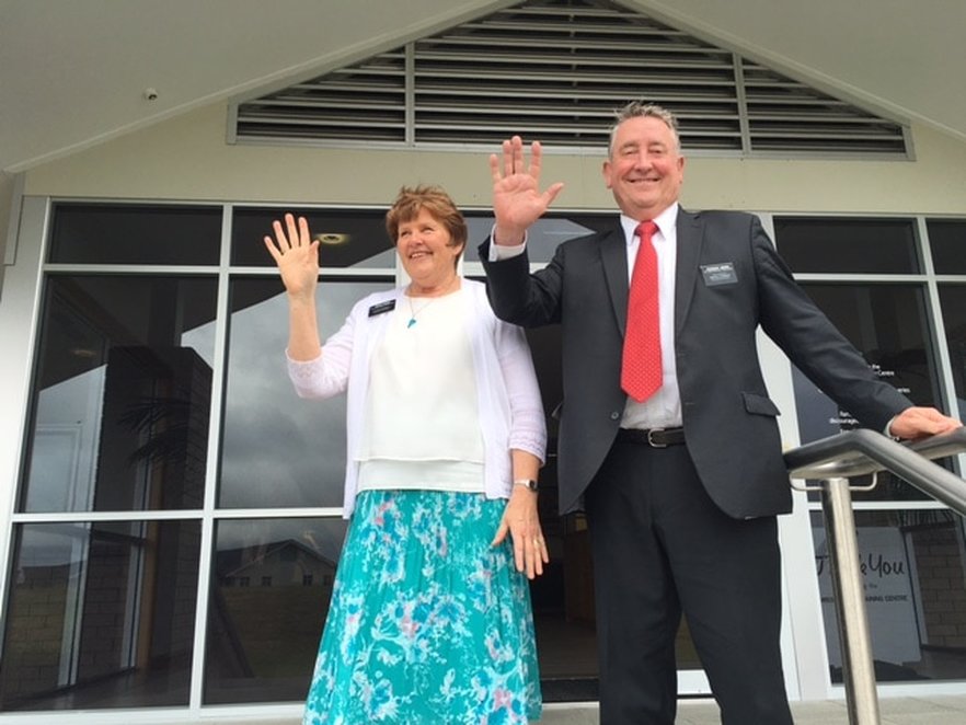 Australian Couple Helps Latter-day Saint Missionaries Begin Their Service 