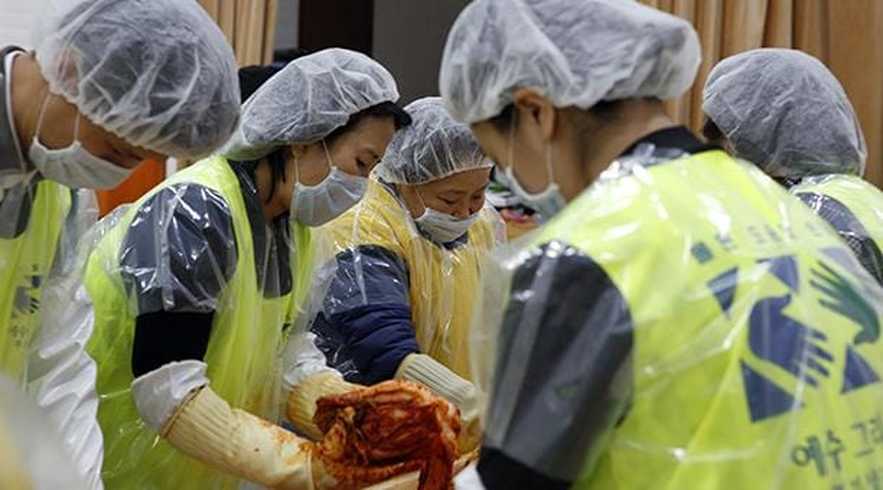 Korean Latter-day Saints Held a “Kimchi-sharing Event” in the Shin-dang Ward