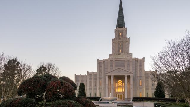 LDS Church to Temporarily Close Houston Texas Temple Due to Hurricane Harvey