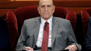 LDS Member Called to Rewrite Obituary of Thomas S. Monson