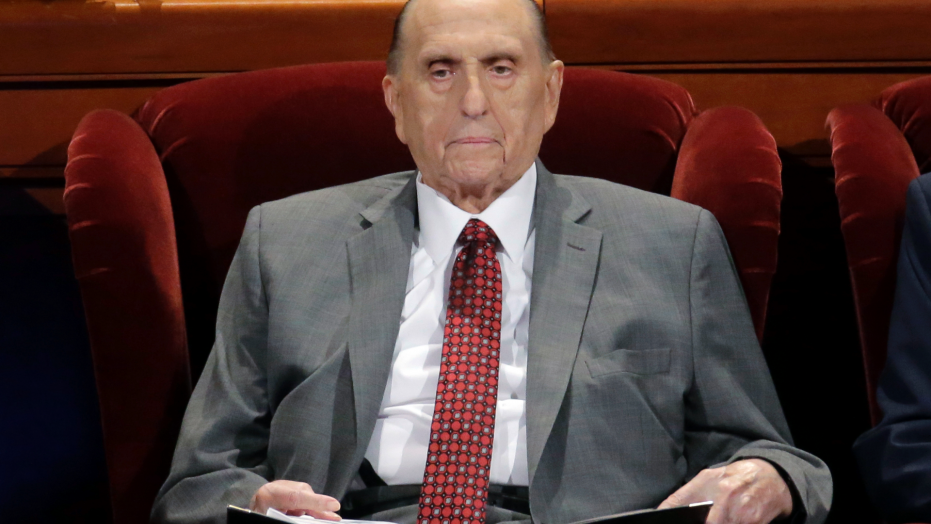 LDS Member Called to Rewrite Obituary of Thomas S. Monson