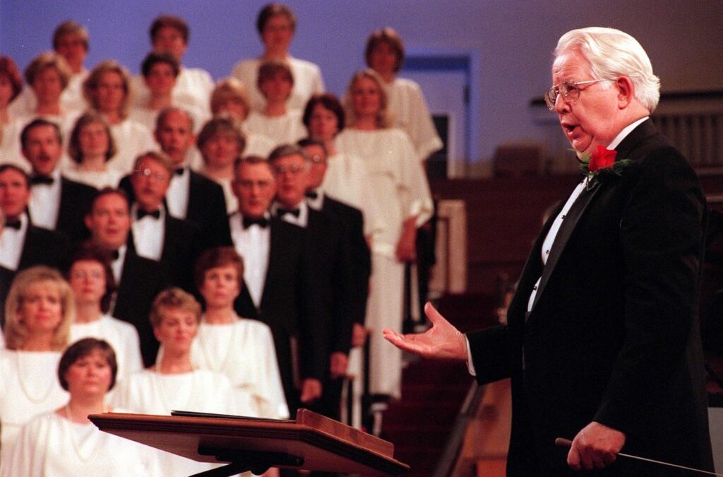 Longtime Tabernacle Choir Director Dies at Age 86 Due to COVID-19