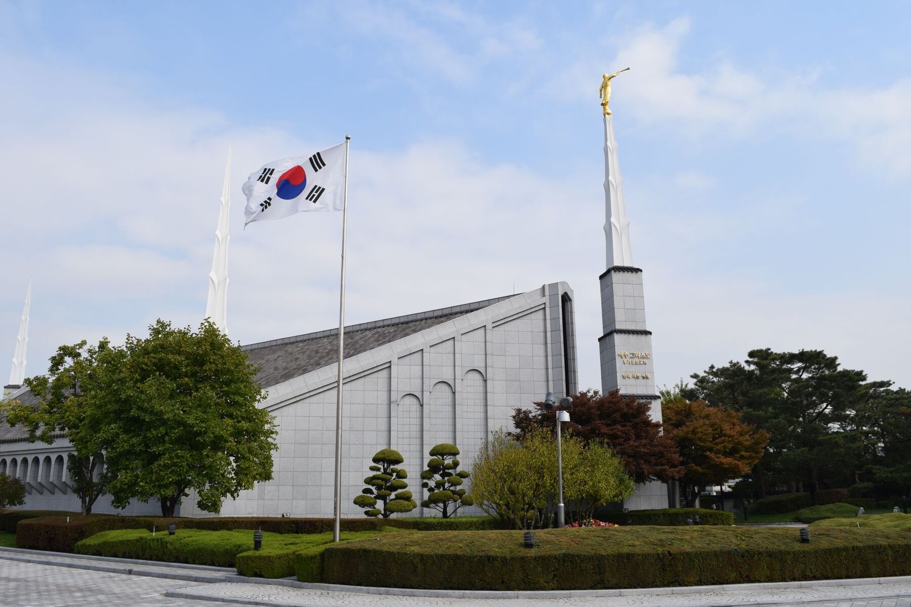 Update on Seoul South Korea Temple reopening as new COVID cases climb