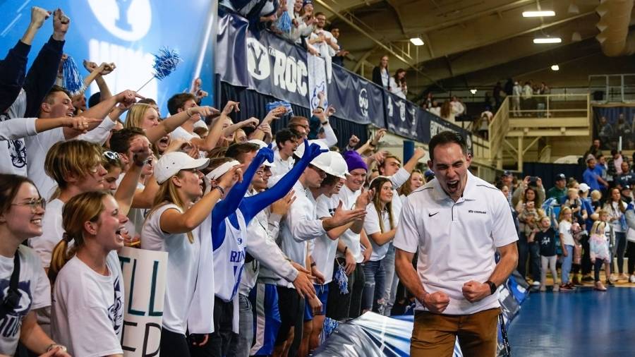 byuwomensvolleyballsmithfieldhousefans