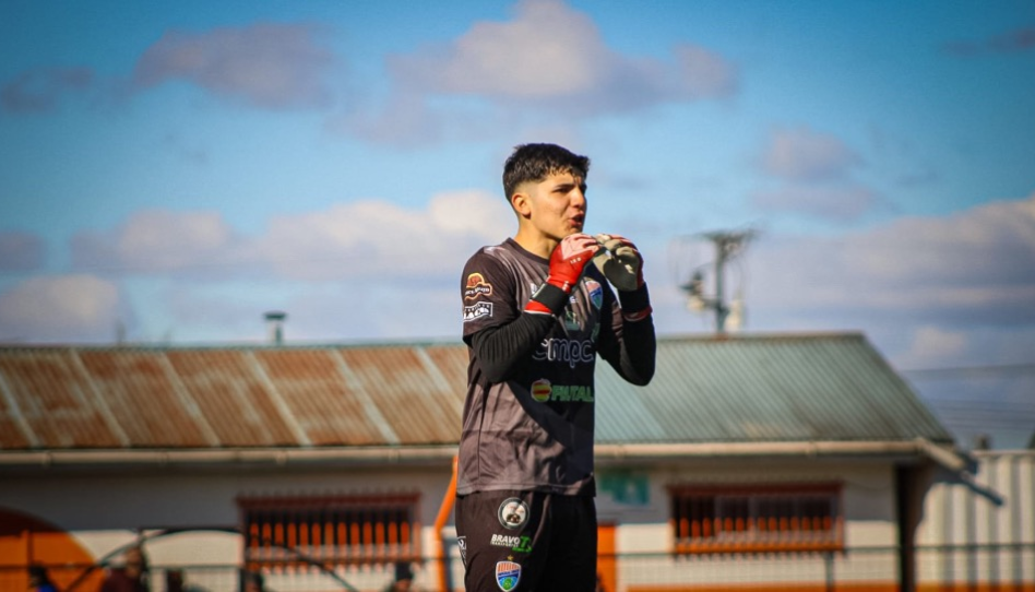 Young Chilean Goalkeeper Trades Professional Career for Missionary Service