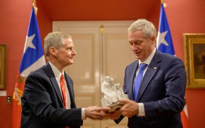 Elder Bednar Meets With Chilean President José Antonio Kast in Santiago